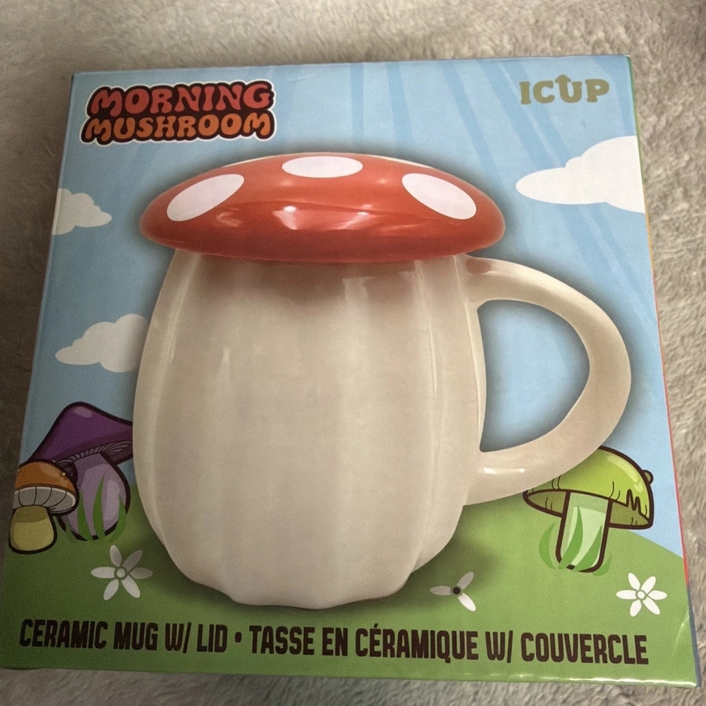 Morning Mushroom Ceramic Mug with Lid - Red and White